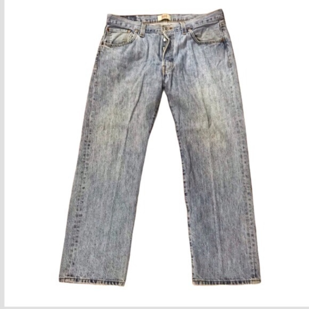 Levi’s 501 Men’s 36X29‎ denim blue light wash straight leg button fly jeans